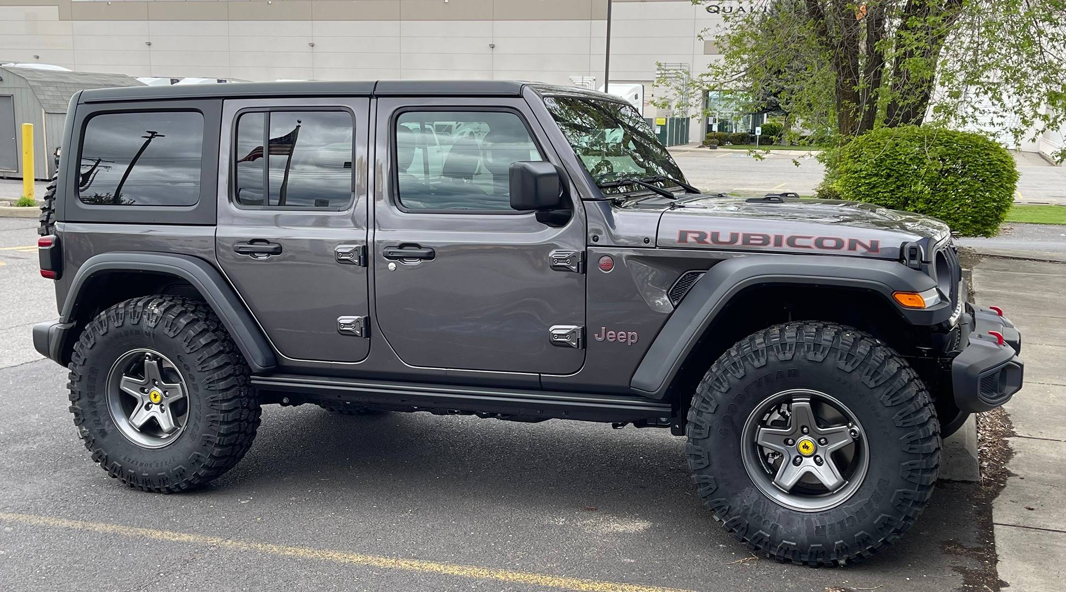 Jeep Wrangler JL JK Wheels on a JL? IMG_3102