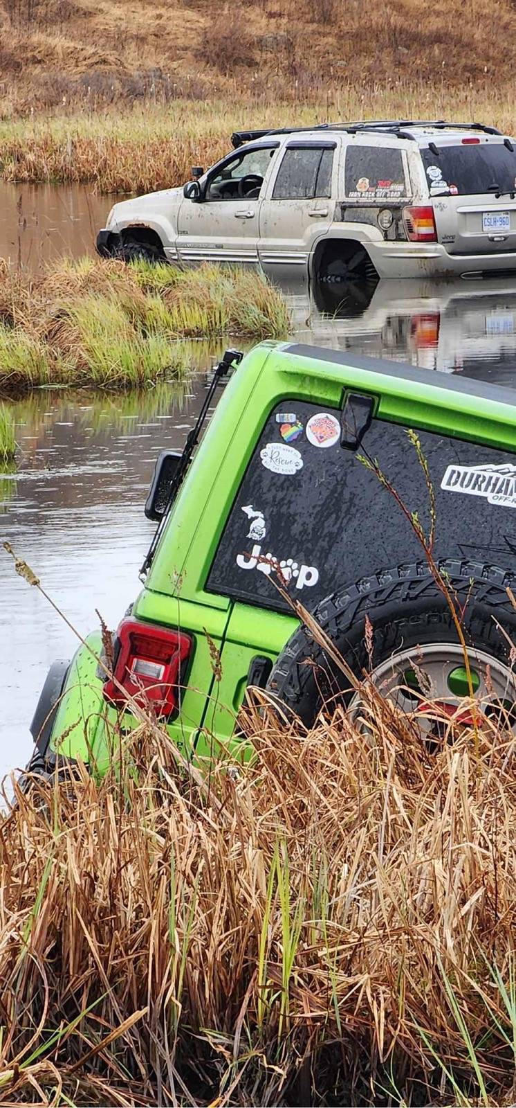Jeep Wrangler JL Water under flooring IMG_2640.JPG