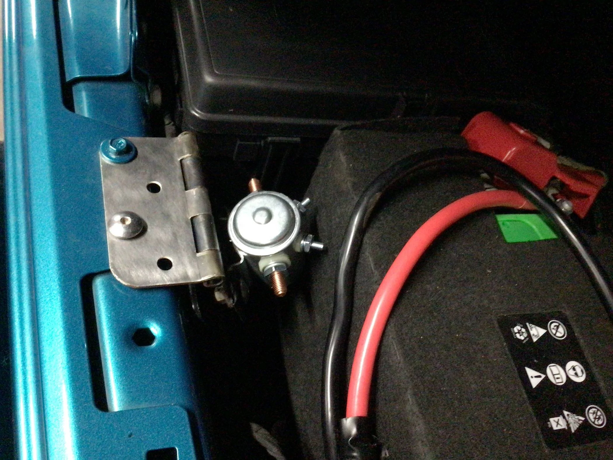 Jeep Wrangler JL WINCH CUT OFF SWITCH/SOLENOIDE IMG_0059