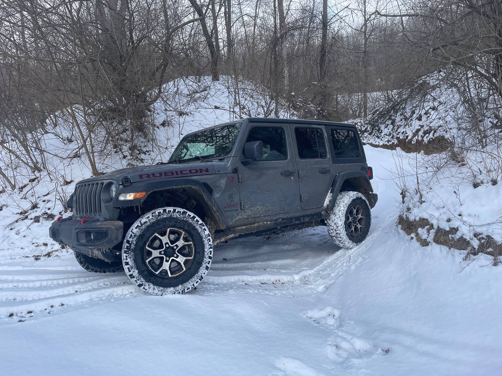 Jeep Wrangler JL Guess I should consider mud flaps IMG_1308