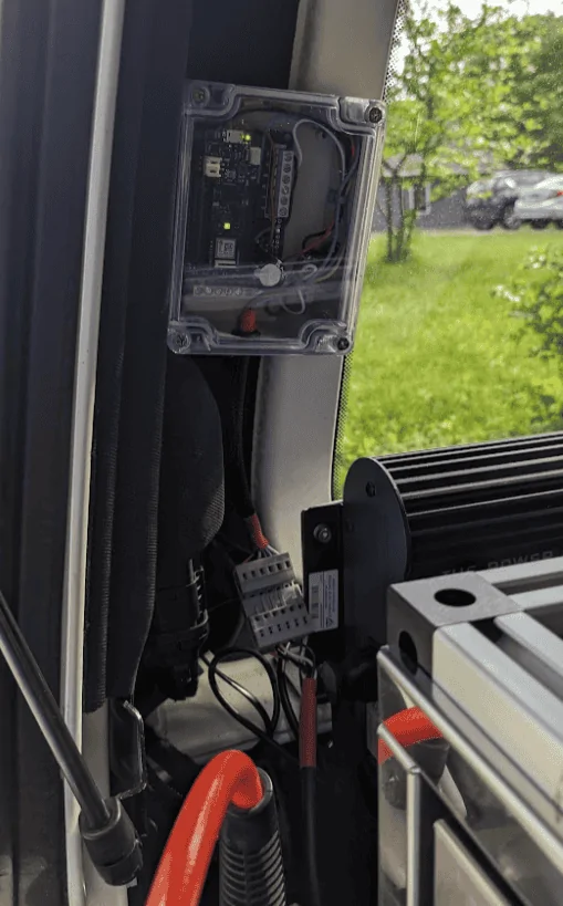 Jeep Wrangler JL JEEP HACKING CAN-C / CAN-IHS / UDS ! (Reverse Engineering) 1716584930415-6h