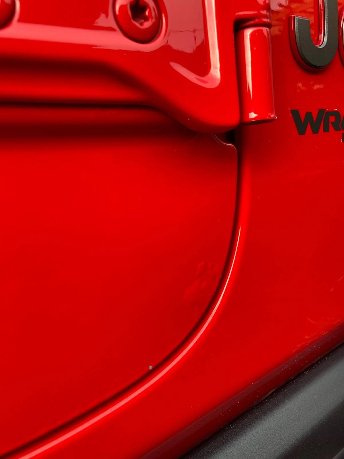 Jeep Wrangler JL Poll: Bubbles in Paint?? 1B165F5C-F03B-4965-B9A4-5FA59F89C210