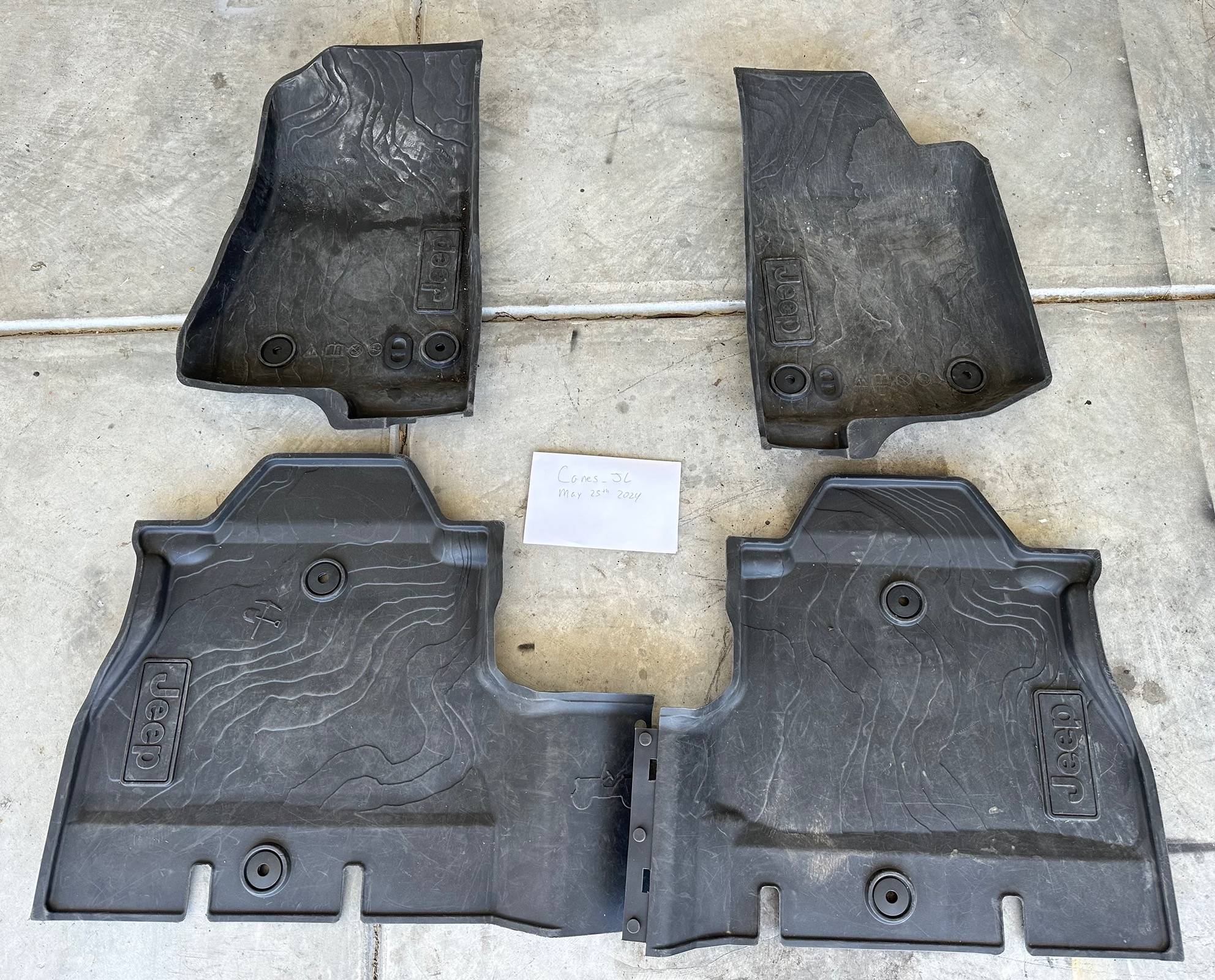 Jeep Wrangler JL All Weather Floor Mats IMG_2487