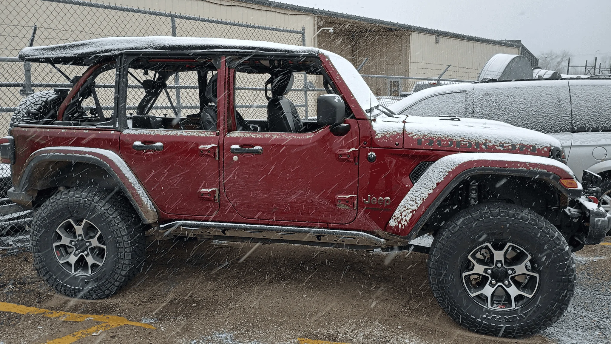 Jeep Wrangler JL Anyone just drive stock? 1716891577847-36