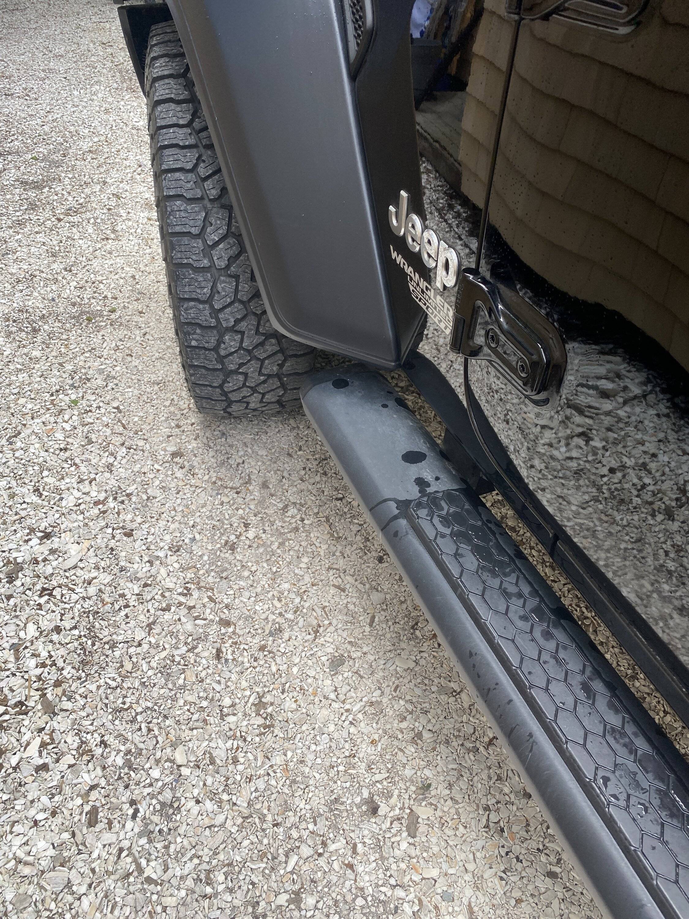 Jeep Wrangler JL Would mud flaps work with my setup? IMG_6618