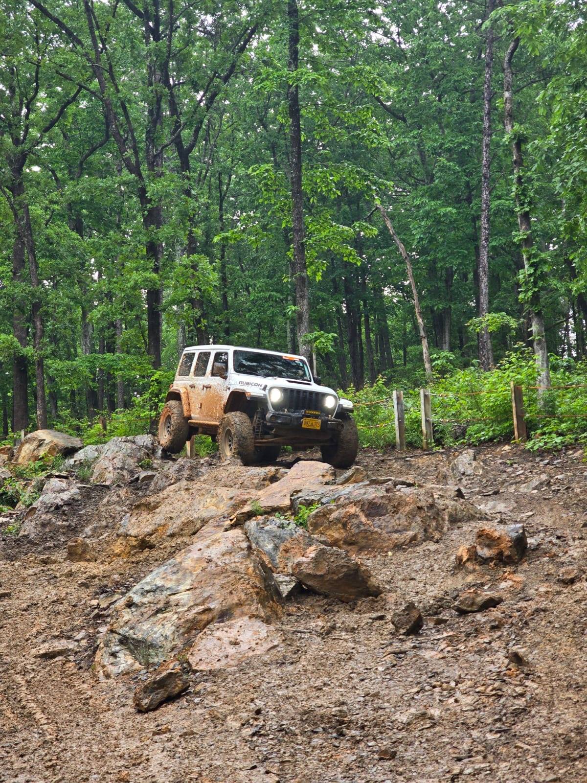 Jeep Wrangler JL It's full-Throttle Thursday! Show us those action shots! 7a2beeee-cbe1-45e6-8968-6b74e54b054b