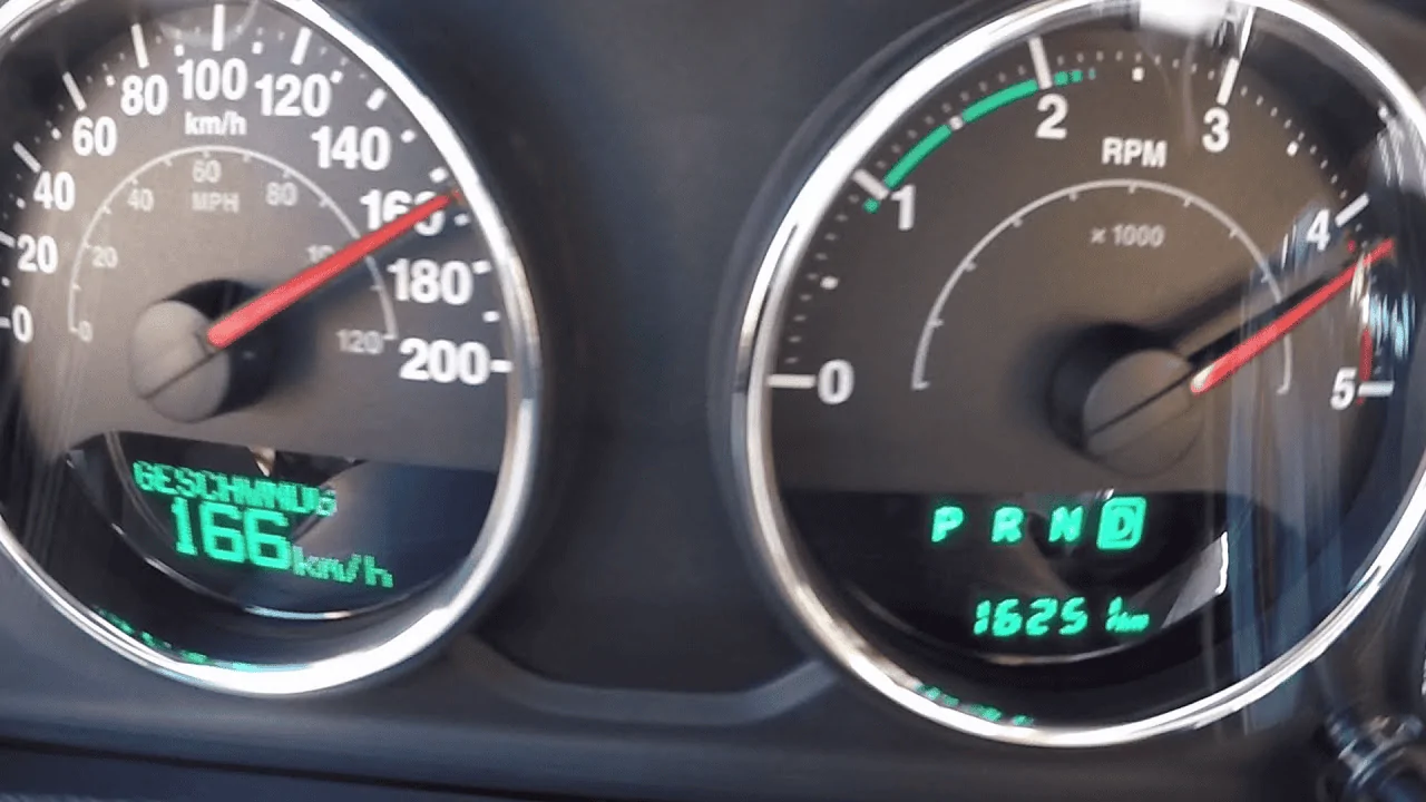 Jeep Wrangler JL It's full-Throttle Thursday! Show us those action shots! 1717111808474-1o
