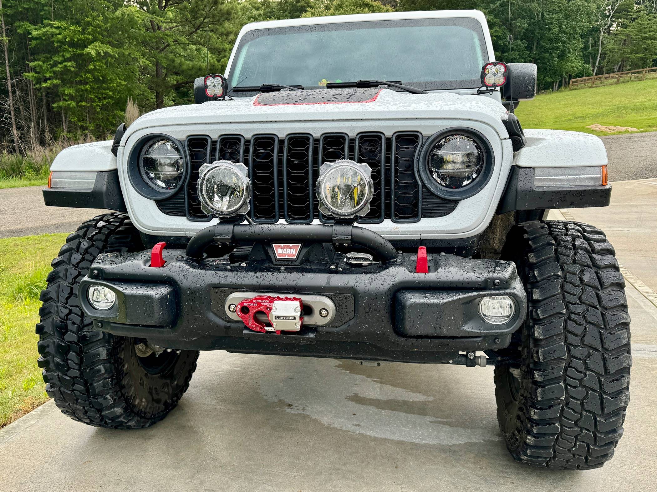 Jeep Wrangler JL KC hilite Gravity Titan vs Flex Era 4 IMG_4200