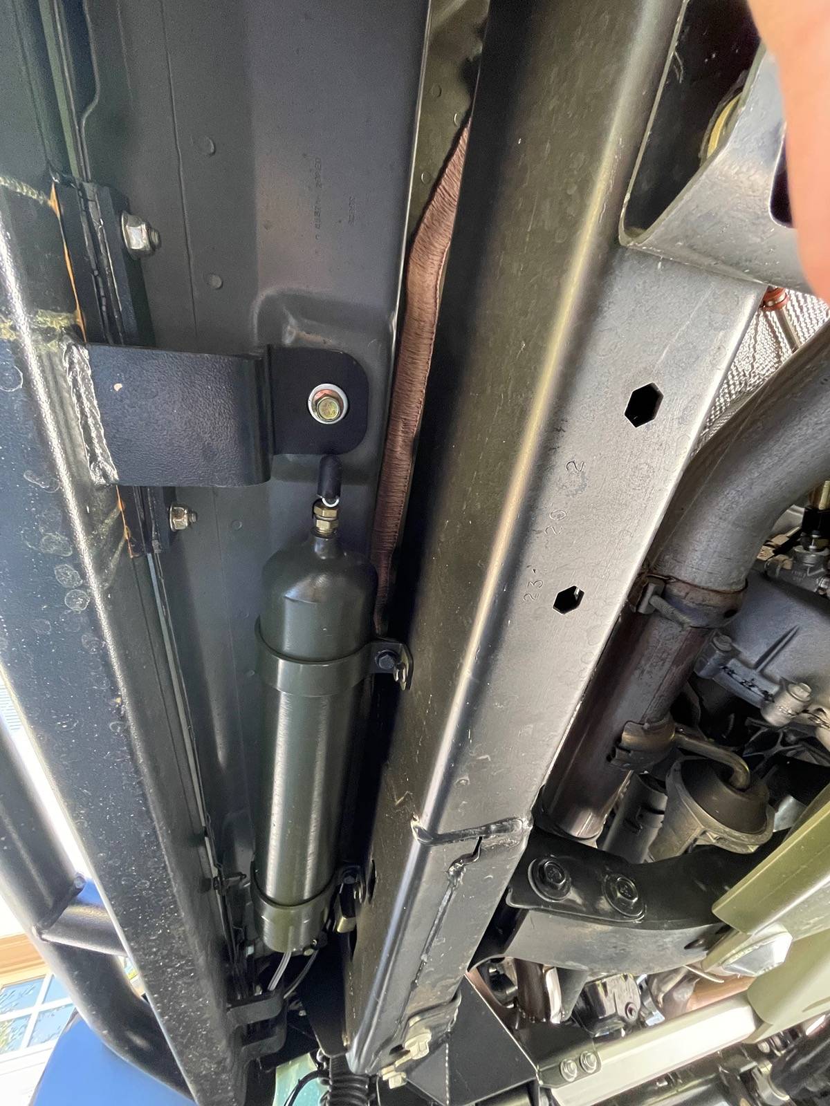 Jeep Wrangler JL ARB WITH AIR TANK INSTALL IMG_0352