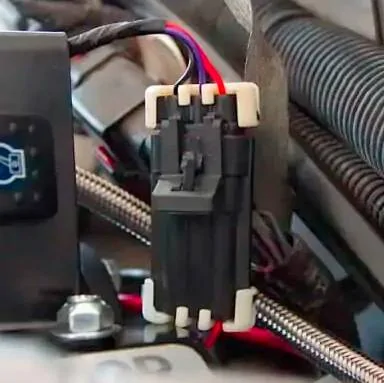 Jeep Wrangler JL ARB Twin Compressor: Extra wire at switch loom connector? Aptiv-mystery-connector-1