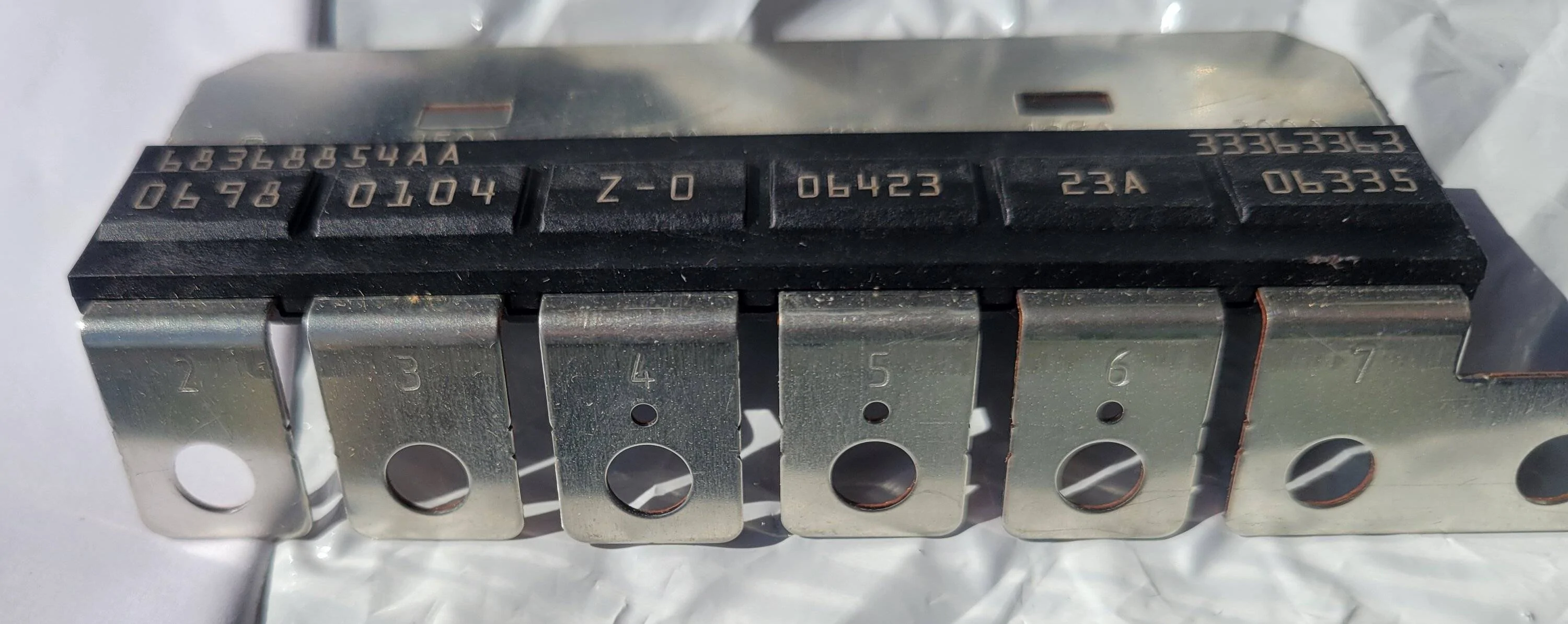 Jeep Wrangler JL new PDC Fuse Array P/N 68368854AA 20240607_164143