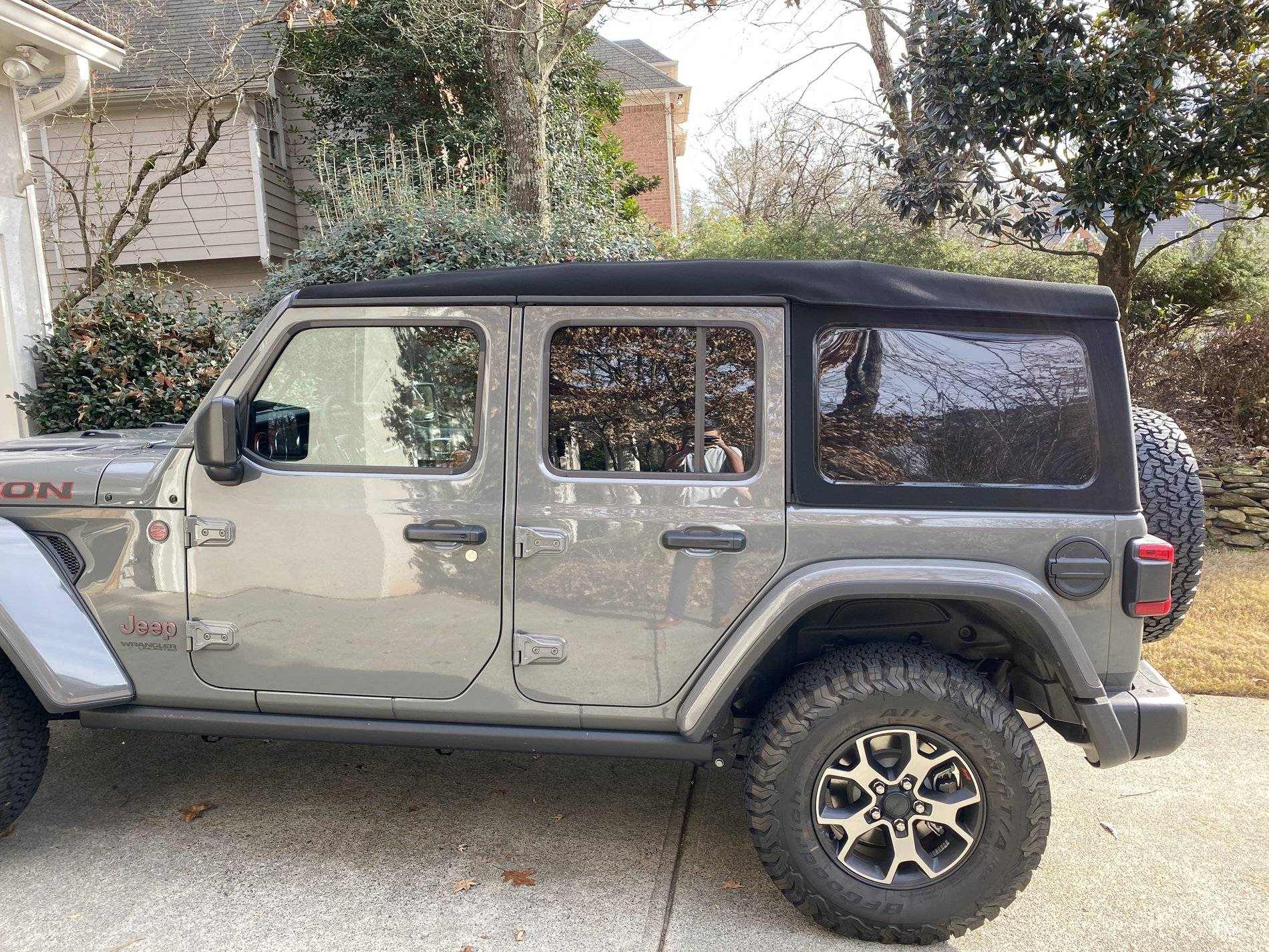 Jeep Wrangler JL Mopar premium twill 4 door soft top DE78EF8B-7EB4-401E-85C3-96028386D57B