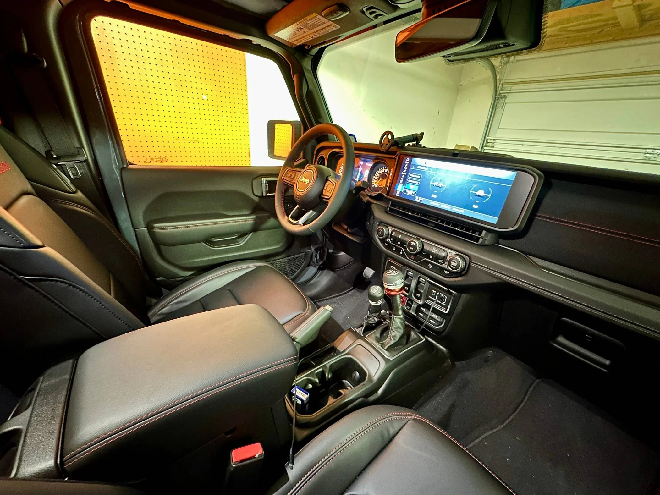 Jeep Wrangler JL 2024 2dr Rubicon X (6spd) IMG_1931