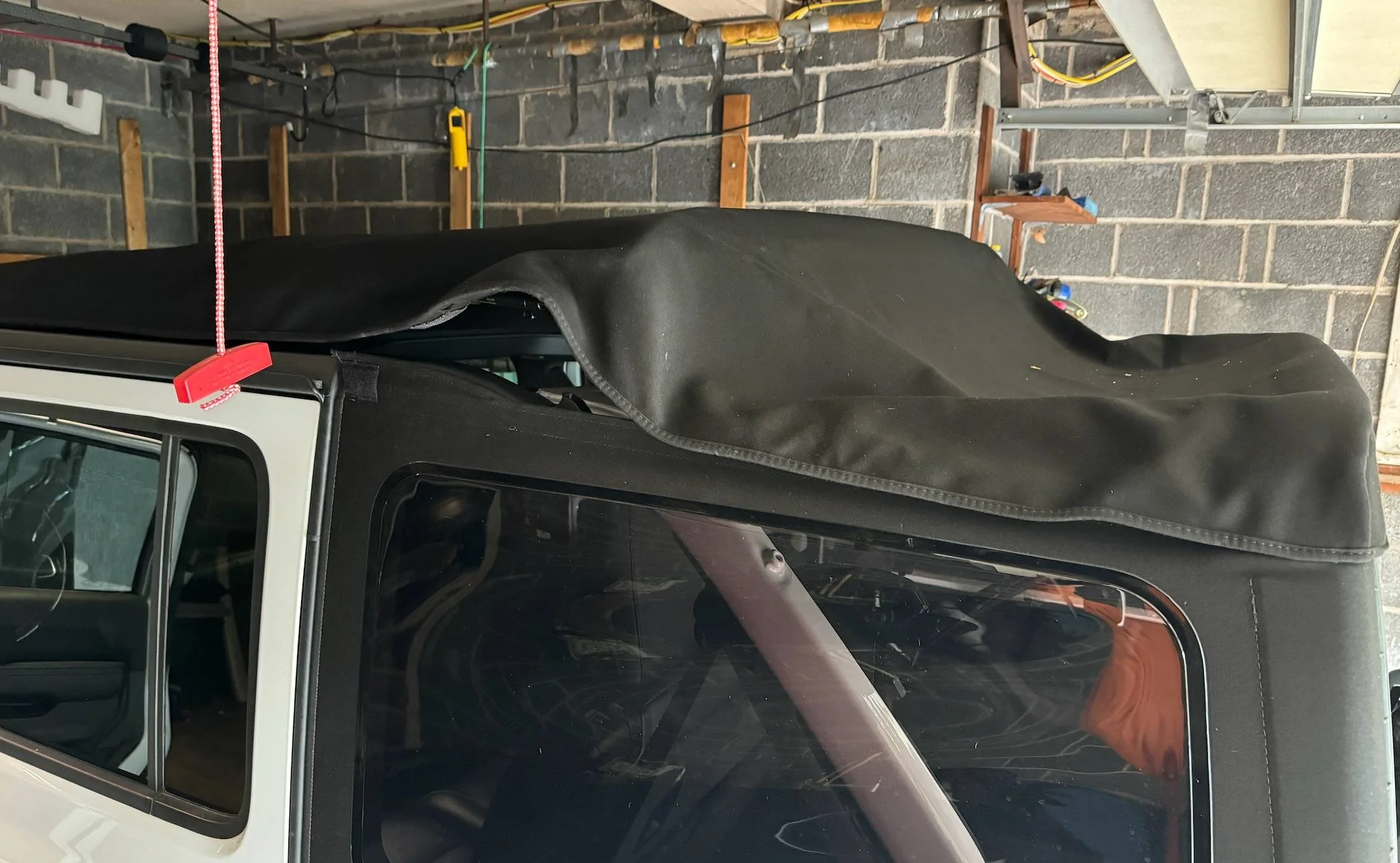 Jeep Wrangler JL Soft Top Snag When Closing Jeep ST 3