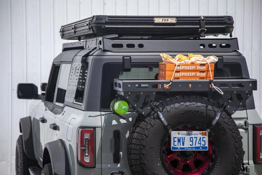 Jeep Wrangler JL Rear tire cargo rack UNI-STB_1_1024x683