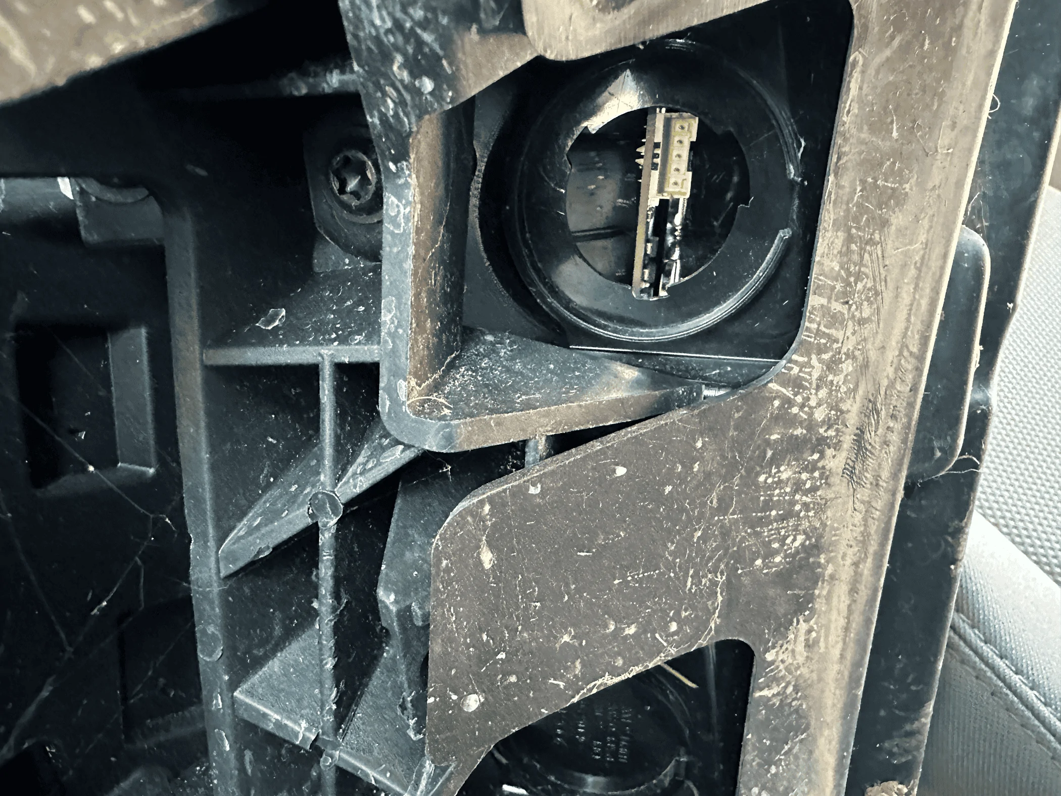 Jeep Wrangler JL JL fender LED light connector issue tempImageRPkkZj