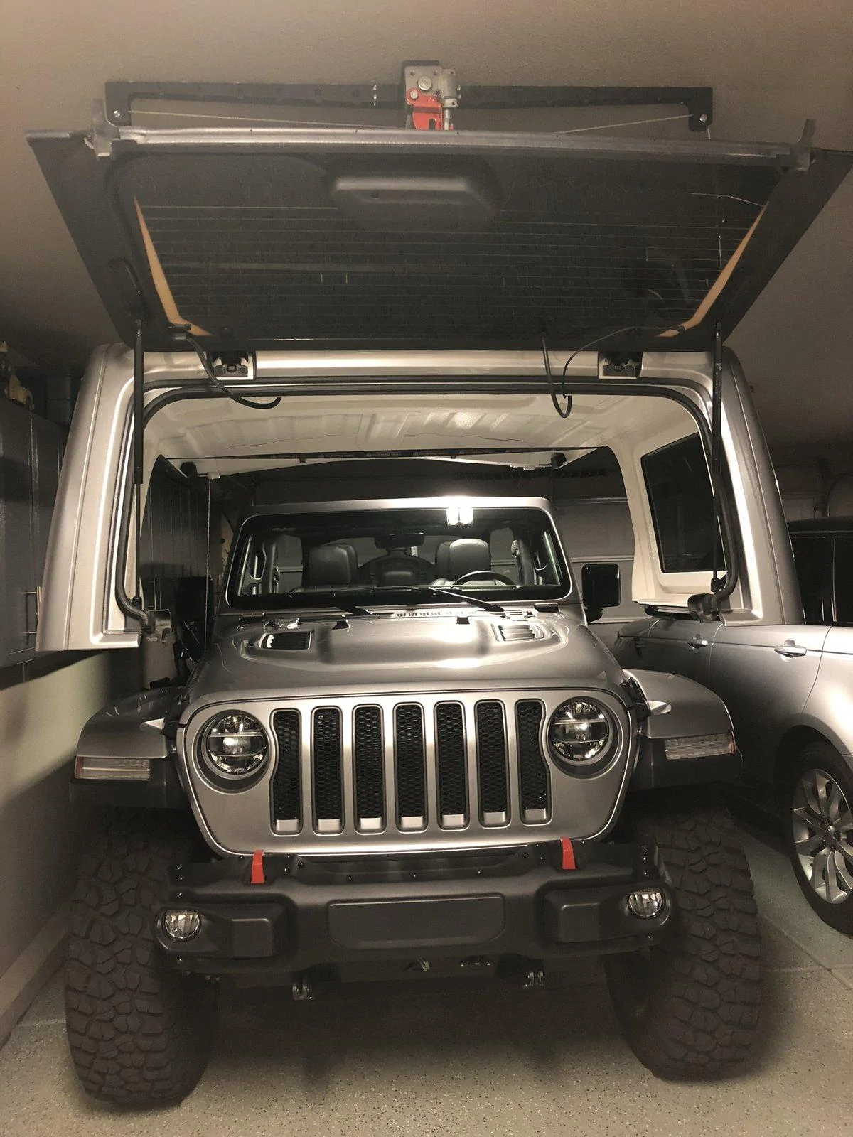 Jeep Wrangler JL Proslat Hardtop Hoist 37257D2C-020B-488C-BB2D-7C2A8FCD3238