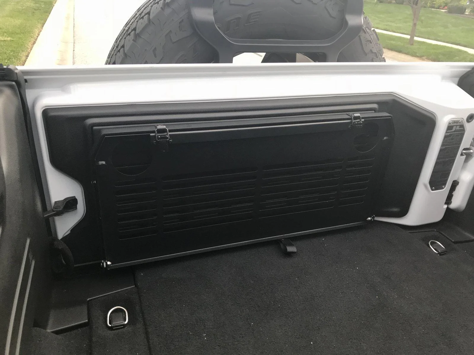 Jeep Wrangler JL Tailgate Table DB759C95-B27E-45D3-BAD5-5C185FFE02D1