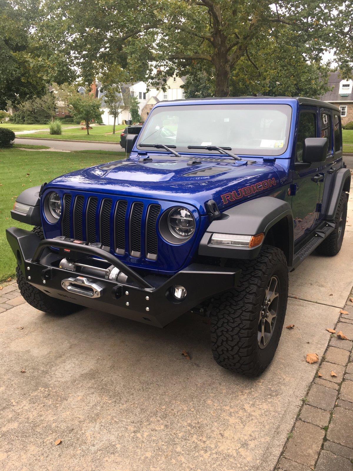 Jeep Wrangler JL Rockhard full width on a Sport 15442