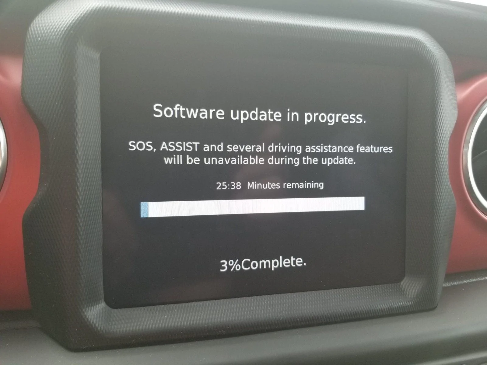 Jeep Wrangler JL OTA Update is finally here! q2KHhSK