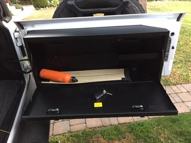 Jeep Wrangler JL Tuffy Tailgate Lockbox #349 Install IMG_2603