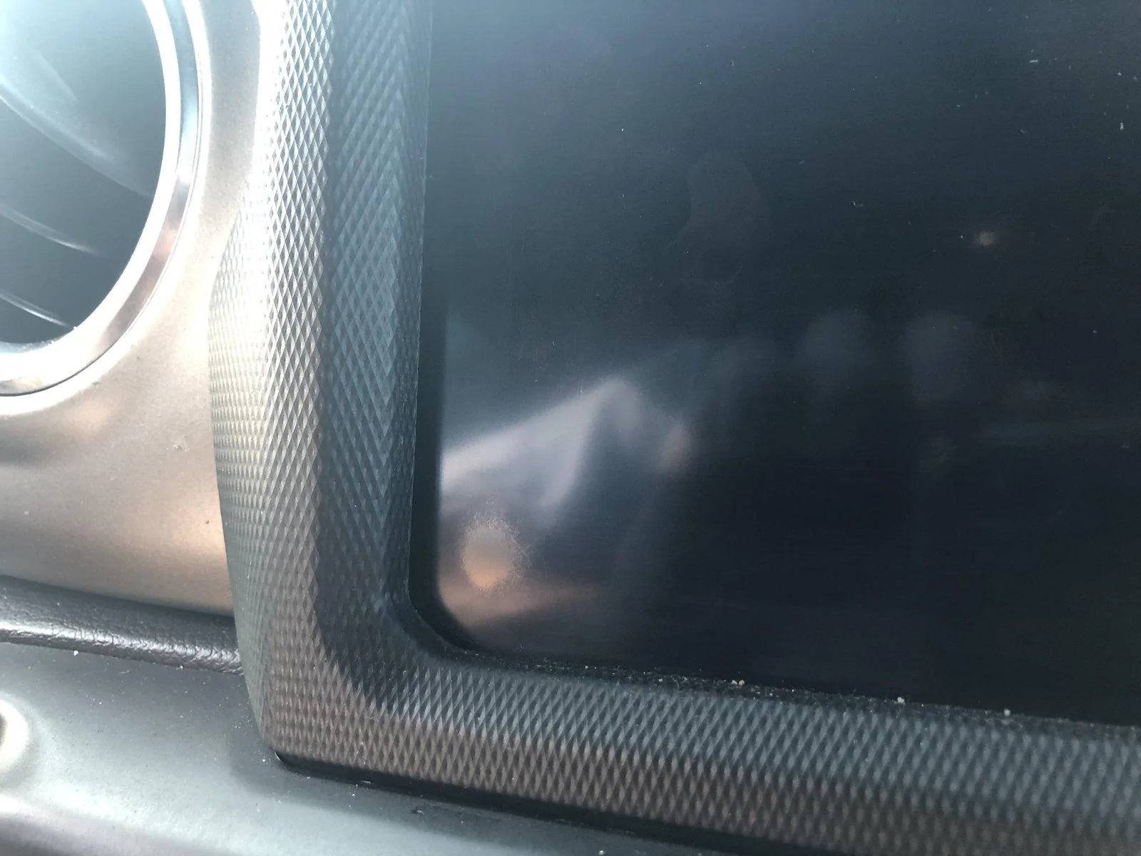 Jeep Wrangler JL 8.4" Touchscreen wear!!!! WTF? 6FF28651-EBB2-4F80-B3D6-CFF06881962C
