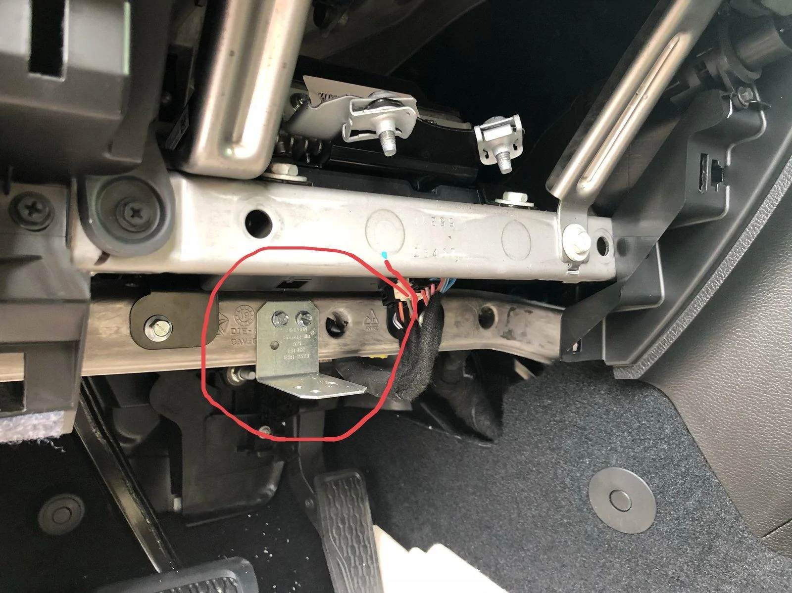 Jeep Wrangler JL Adding and mounting brake controller D74F8FFD-35FF-47CE-ADEF-C55F087930A9