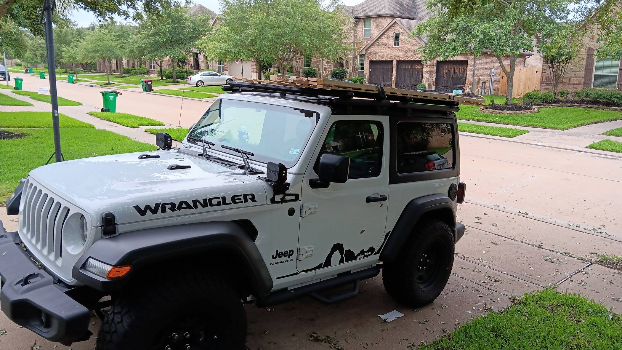 Jeep Wrangler JL Interior/Exterior Storage Ideas Area 20240517_103301-