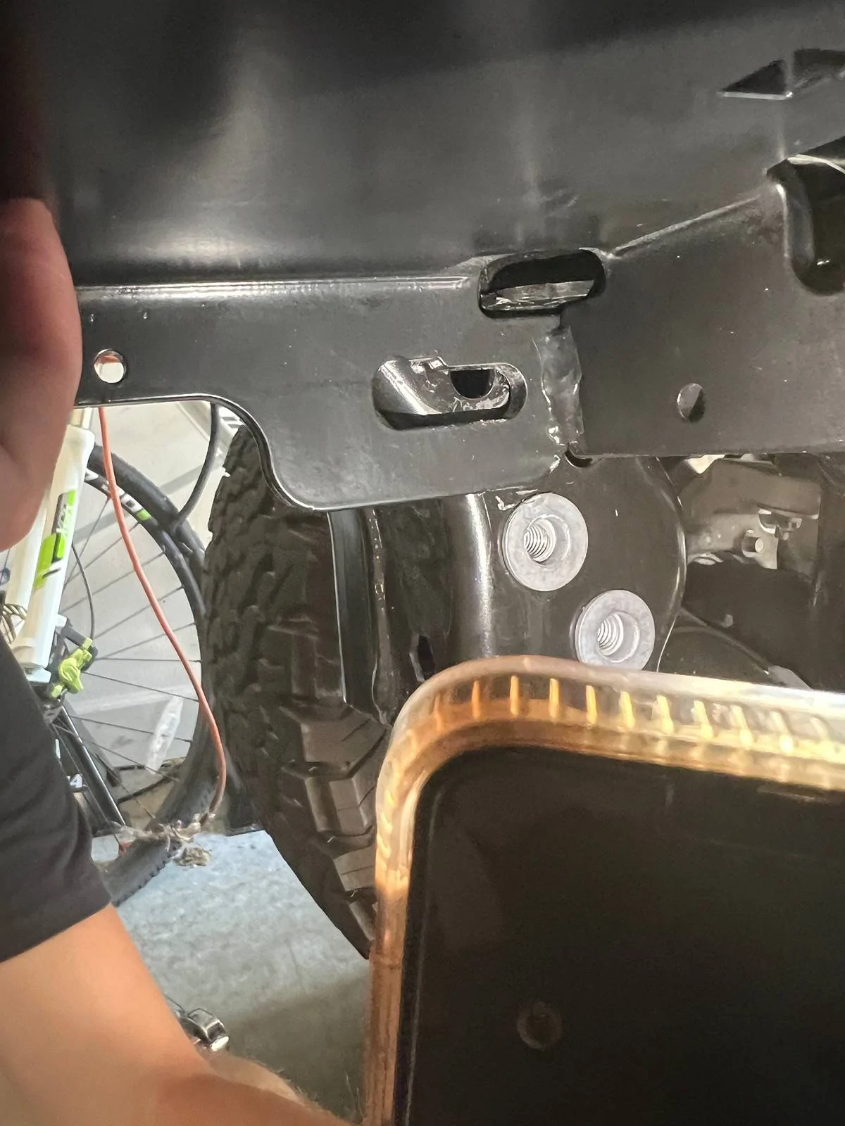 Jeep Wrangler JL Maximus 3 winch plate, not aligned IMG_8253