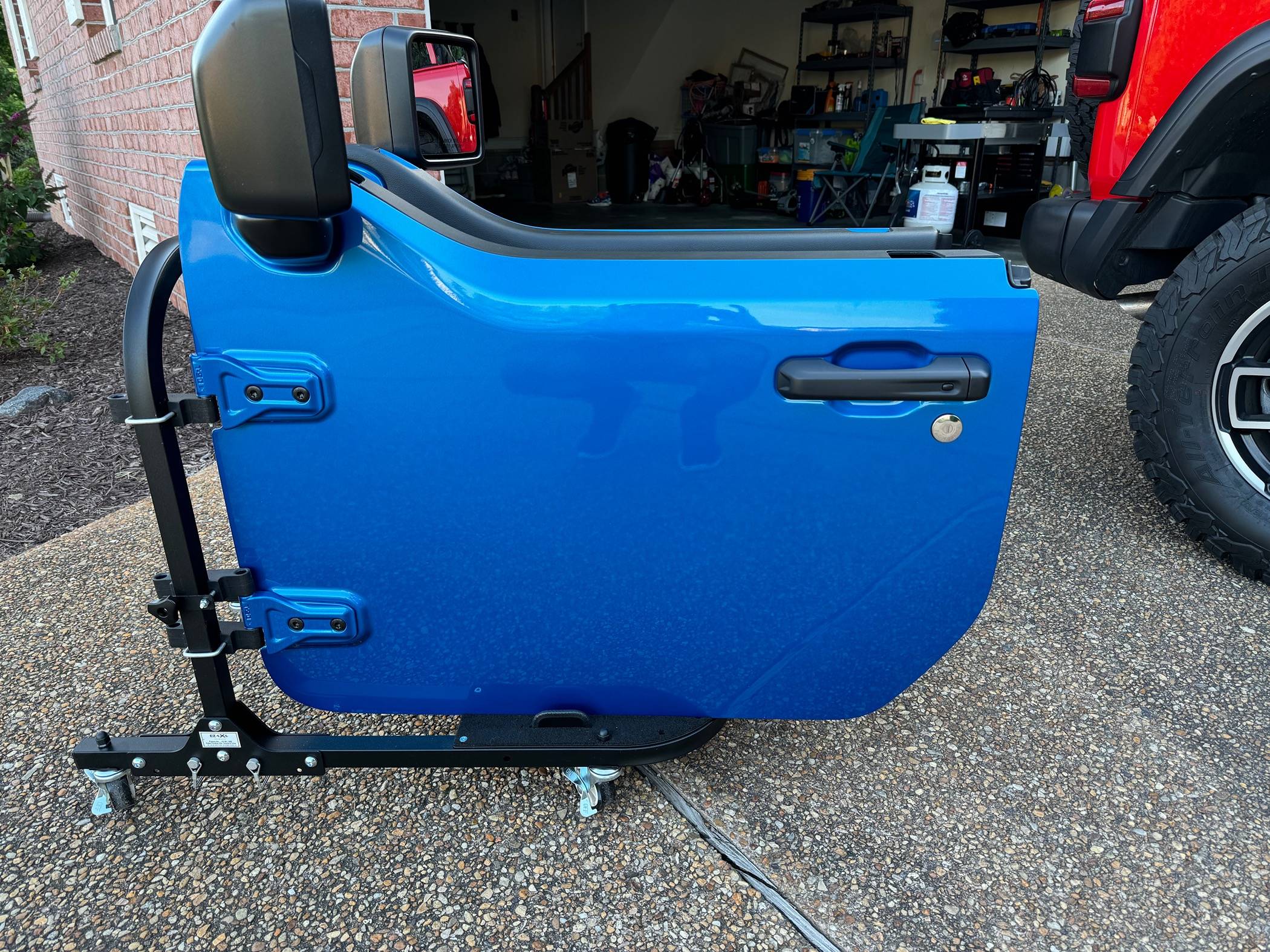 Jeep Wrangler JL Hydro Blue Front Half Doors IMG_0452