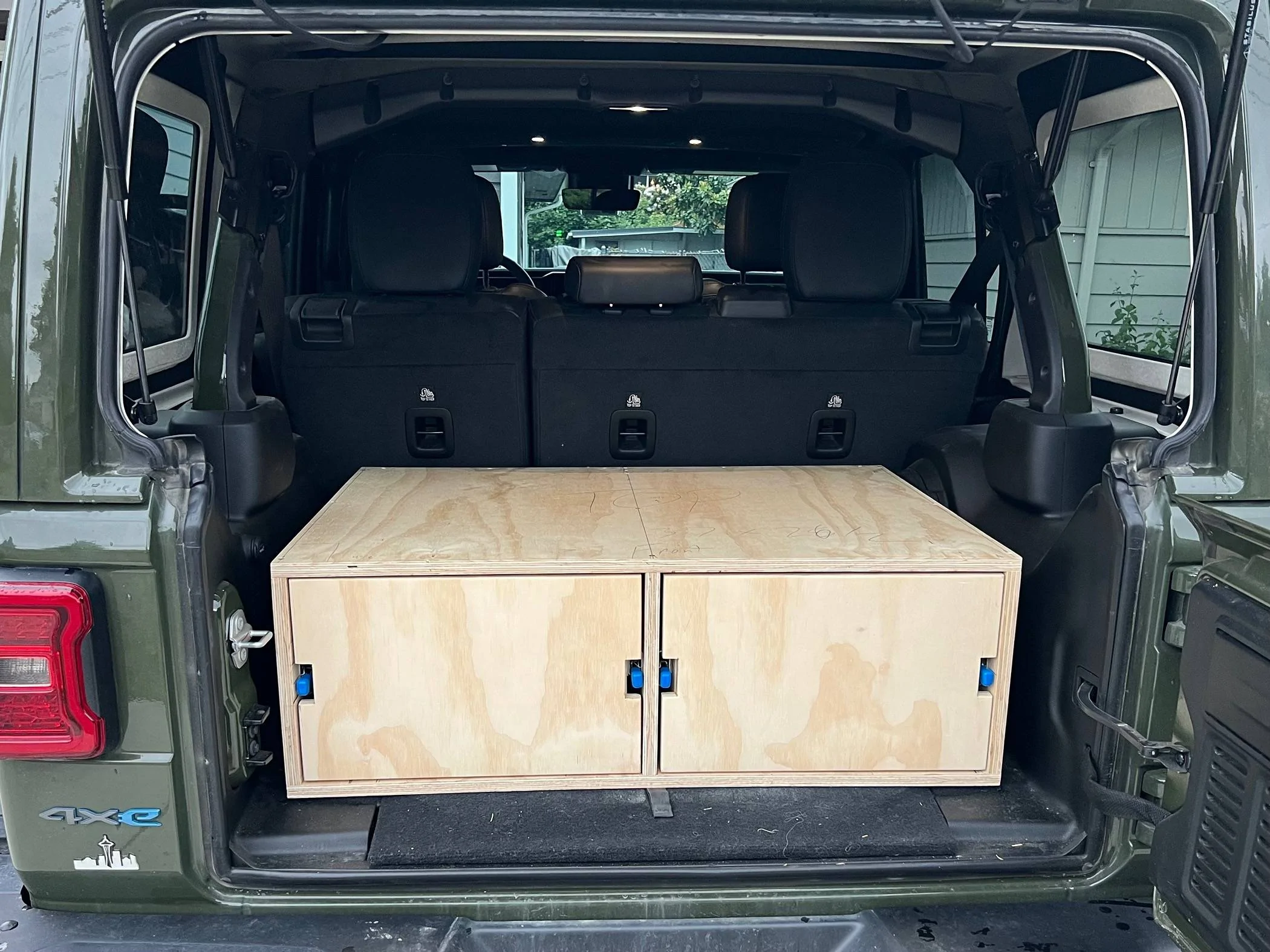 Jeep Wrangler JL JL 4xe Homemade Drawer. IMG_5828