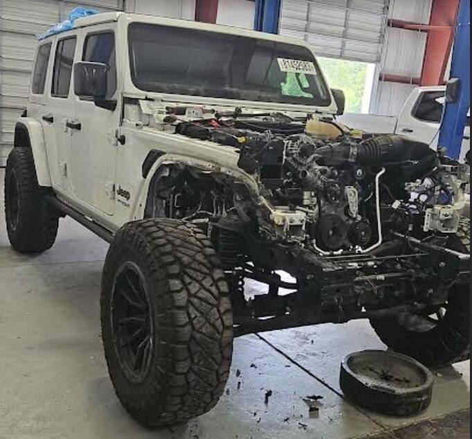 Jeep Wrangler JL Salvage 2022 Jeep Wrangler 392 Build Thread 1718695014991-y3