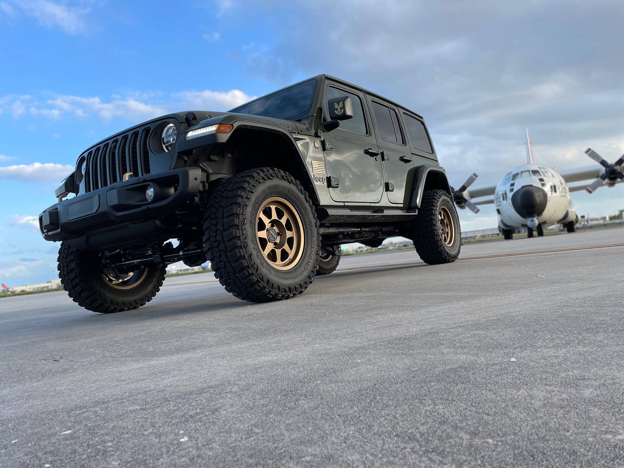 Jeep Wrangler JL bronze wheel options IMG_3607
