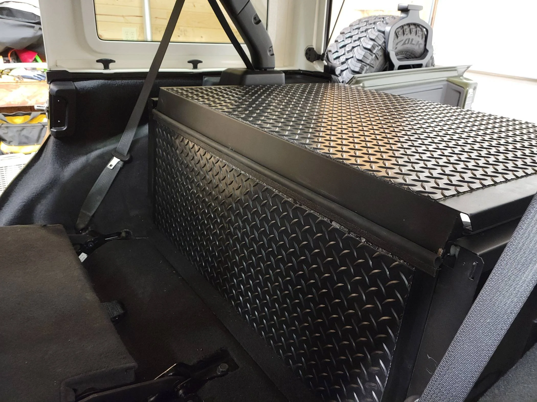 Jeep Wrangler JL Rear storage security options 20211107_165715