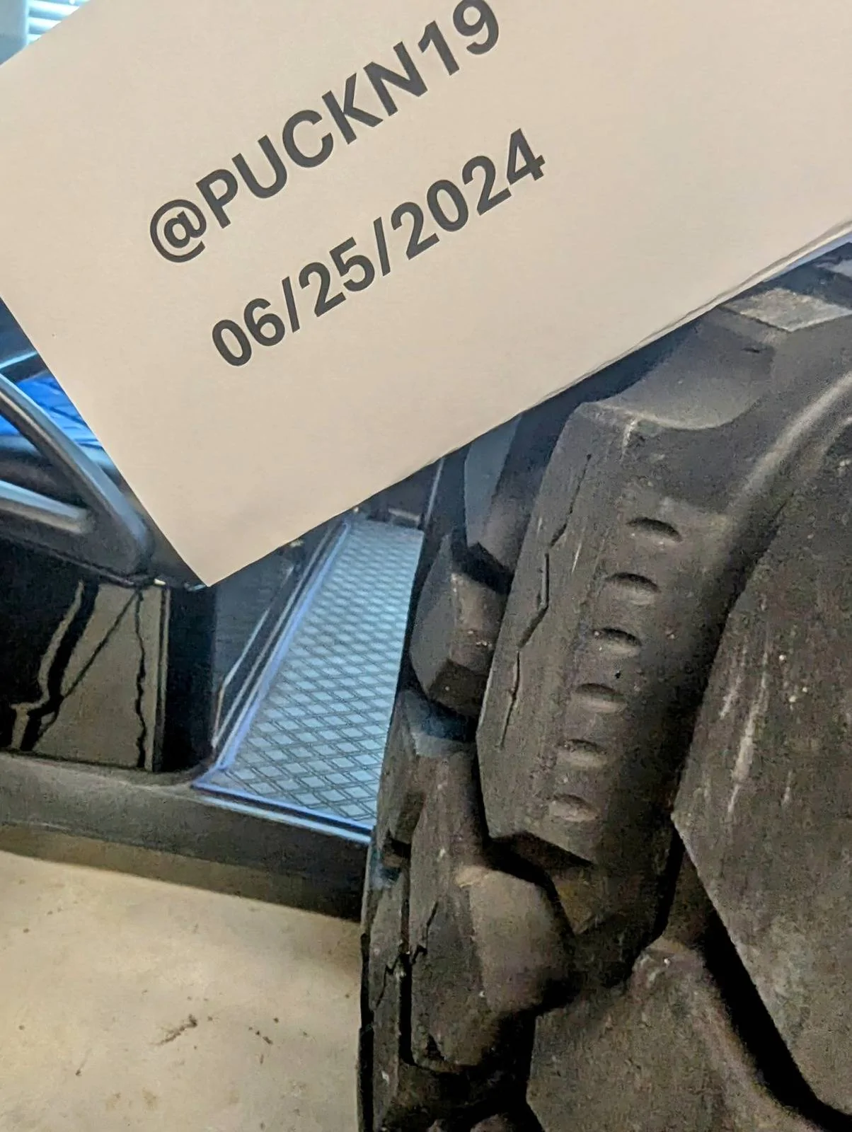 Jeep Wrangler JL Cooper STT Pro 37x13.5 on Method Bead locks $2200 PXL_20240625_174037667~2