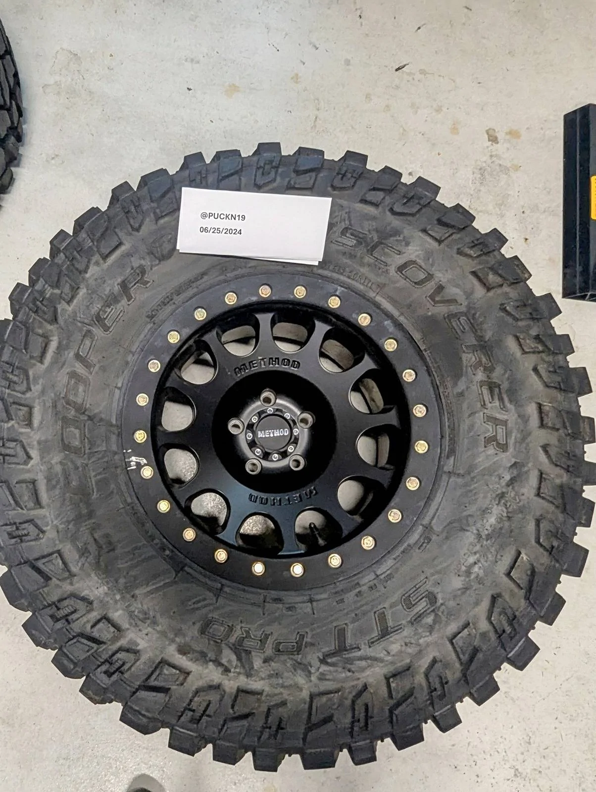 Jeep Wrangler JL Cooper STT Pro 37x13.5 on Method Bead locks $2200 PXL_20240625_174440201~2