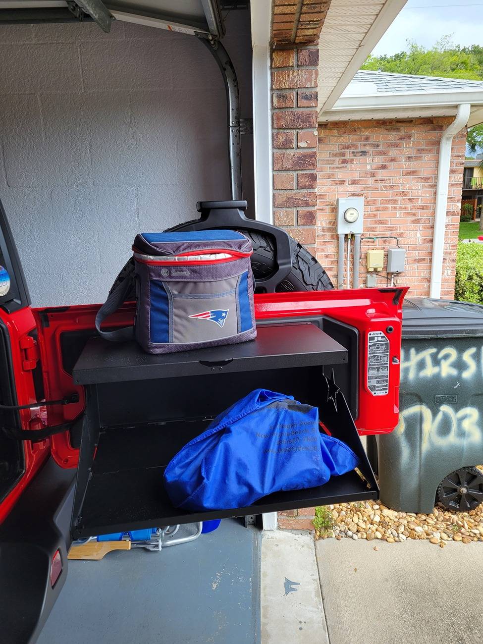 Jeep Wrangler JL Tailgate Table Parts? 20220415_123404