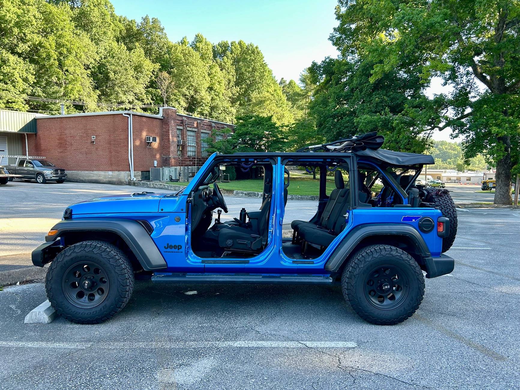 Jeep Wrangler JL 33s with no lift? IMG_0094