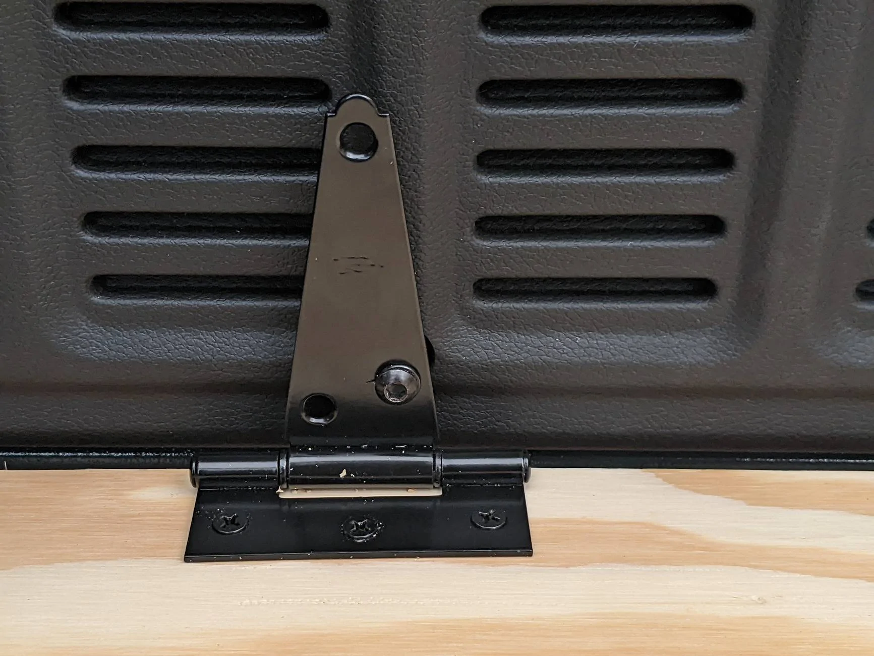 Jeep Wrangler JL DIY Tailgate Table PXL_20240701_202336700