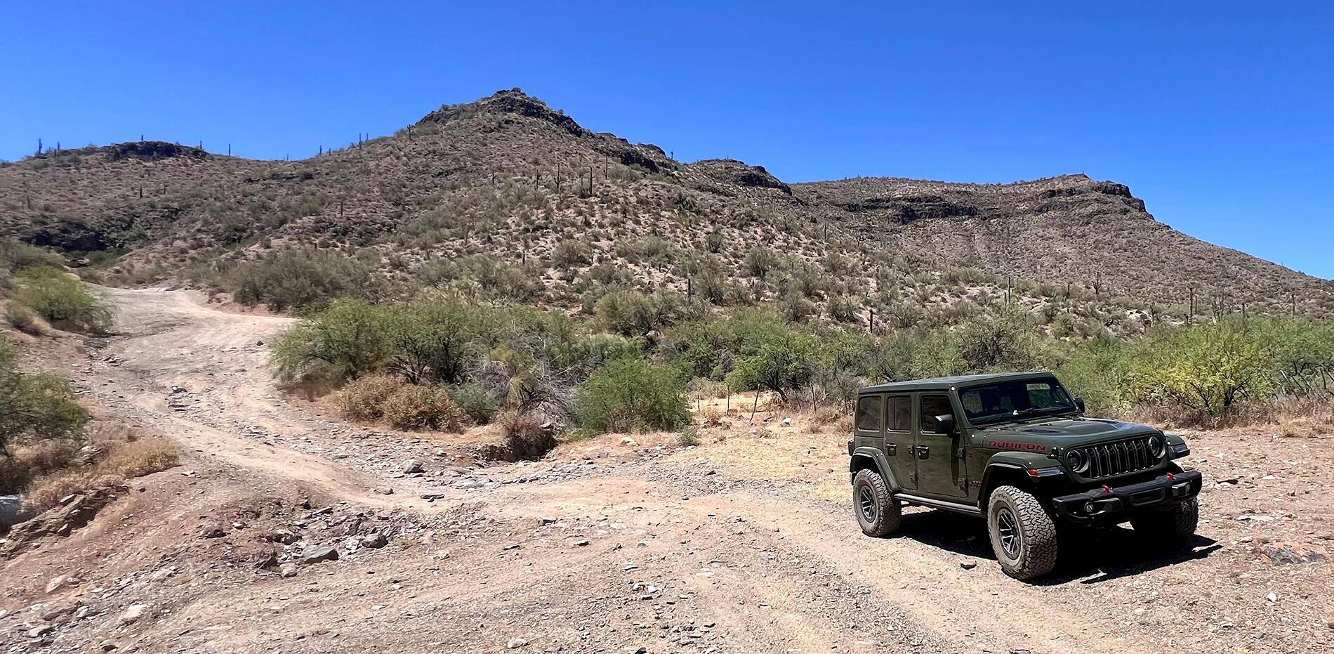 Jeep Wrangler JL Table Mesa Road tempImageWGAlpO