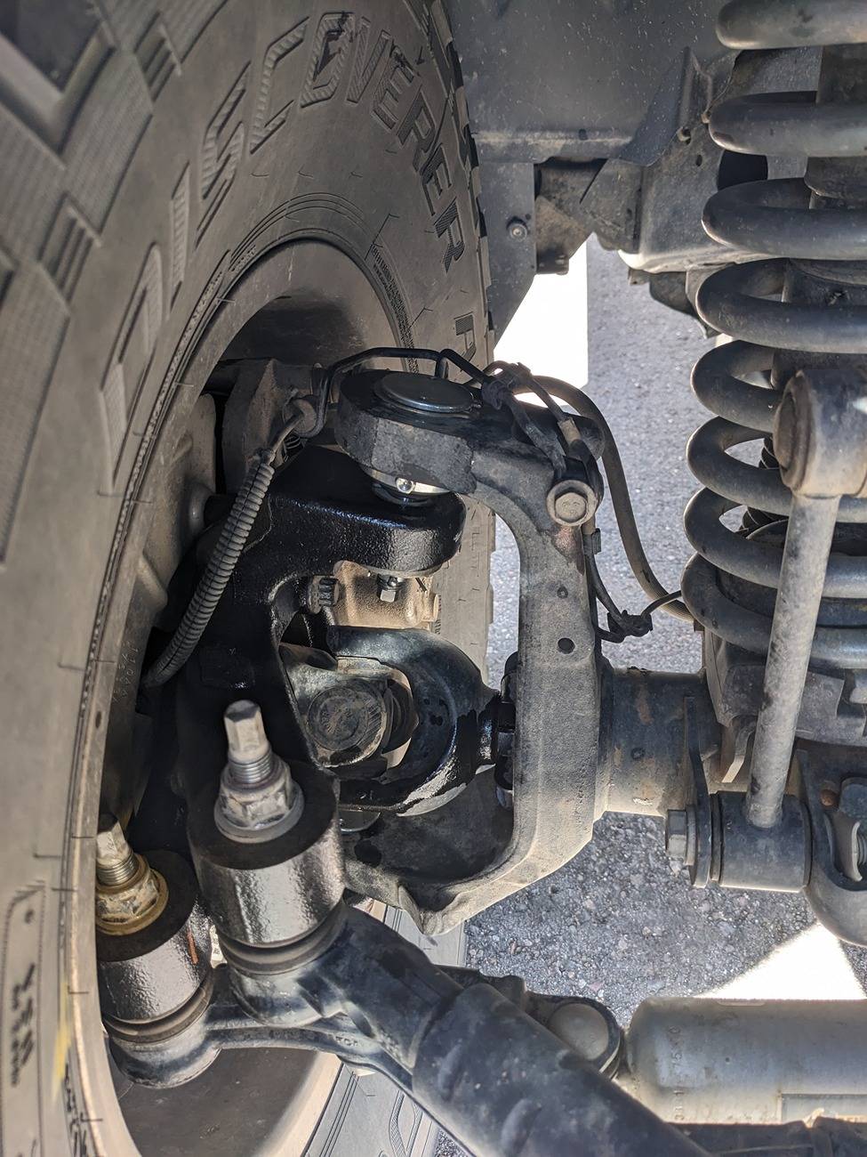 Jeep Wrangler JL Do I need new ball joints? PXL_20240525_230039384