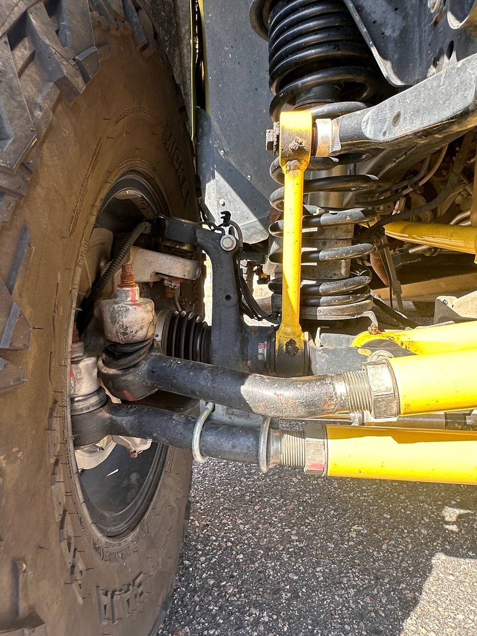Jeep Wrangler JL Anti-flop drag link joint. IMG_5497