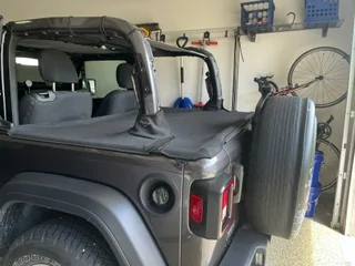 Jeep Wrangler JL Passengers (In a 2-Door) image1