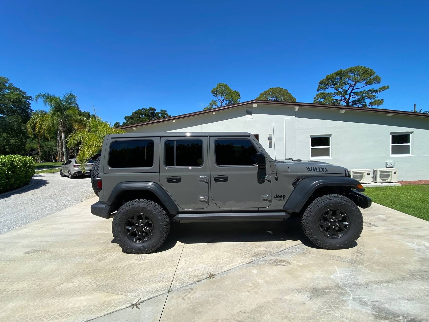 Jeep Wrangler JL Warn Crawler Front Bumper ? IMG_1738
