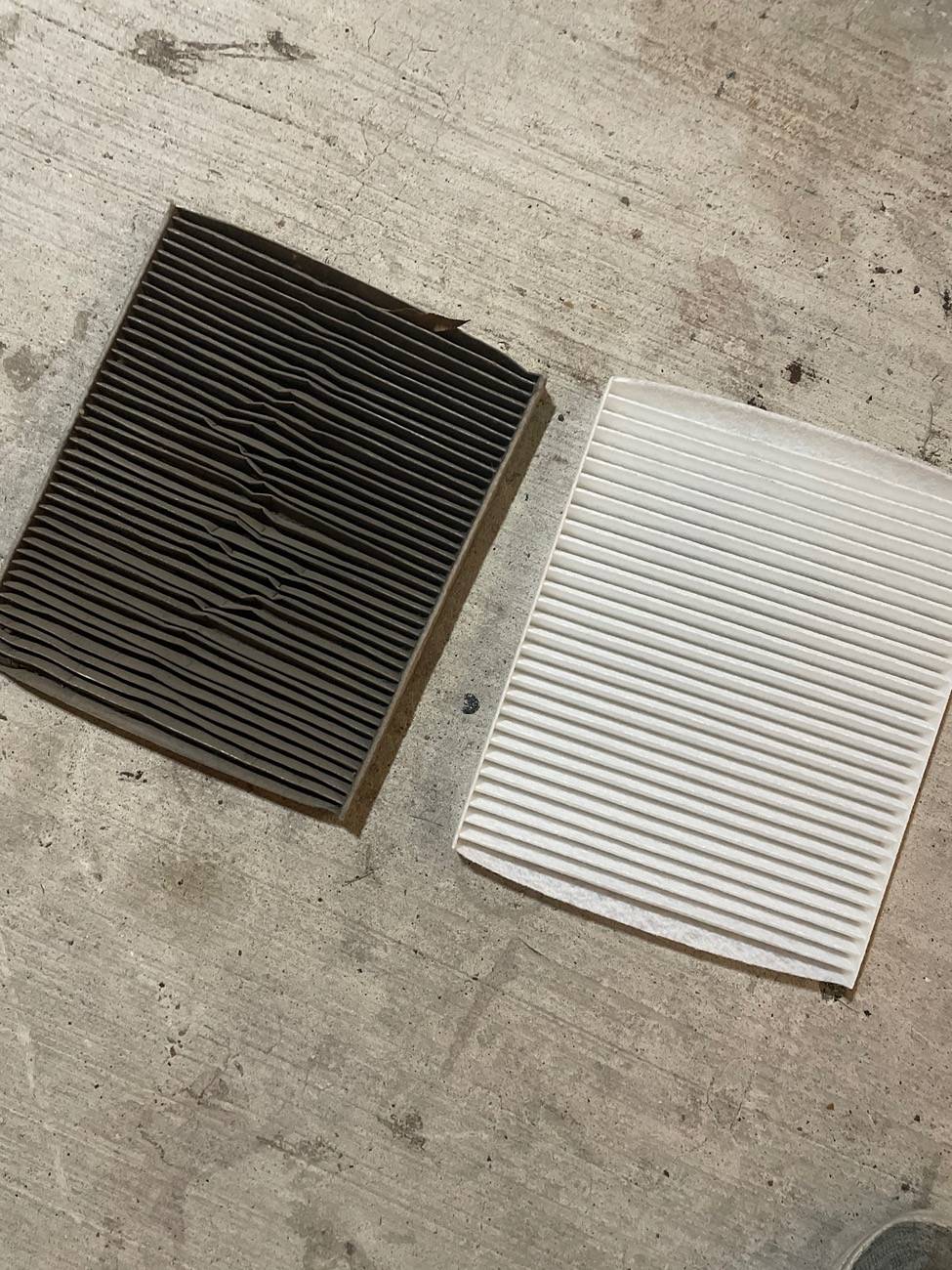 Jeep Wrangler JL Mopar Cabin Air Filter Replacement DIY Writeup B8123256-DD0D-426F-B84B-D2A716AB2288