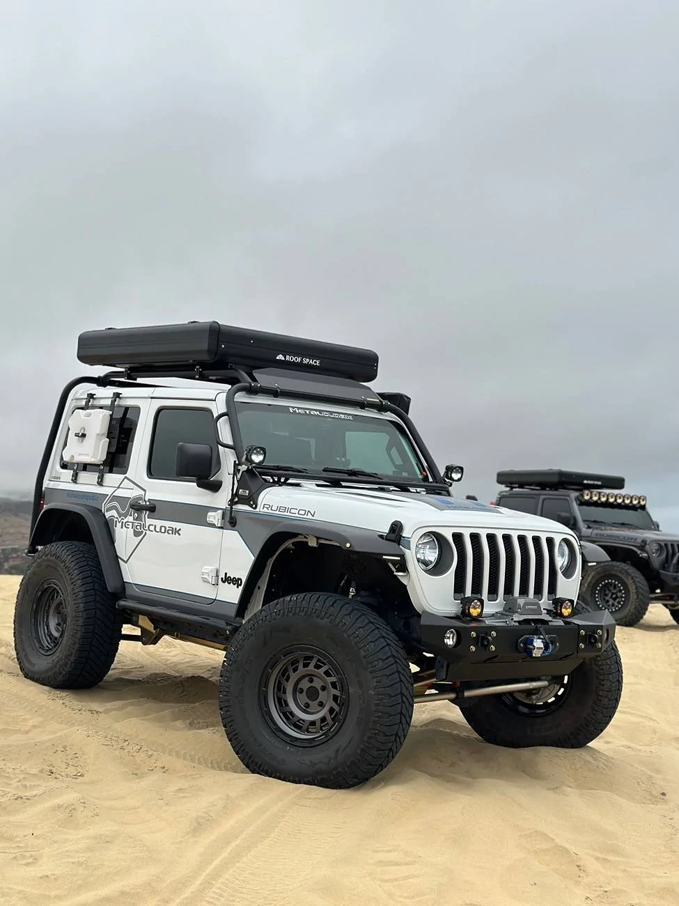 Jeep Wrangler JL Help with rack + RTT? IMG_7983