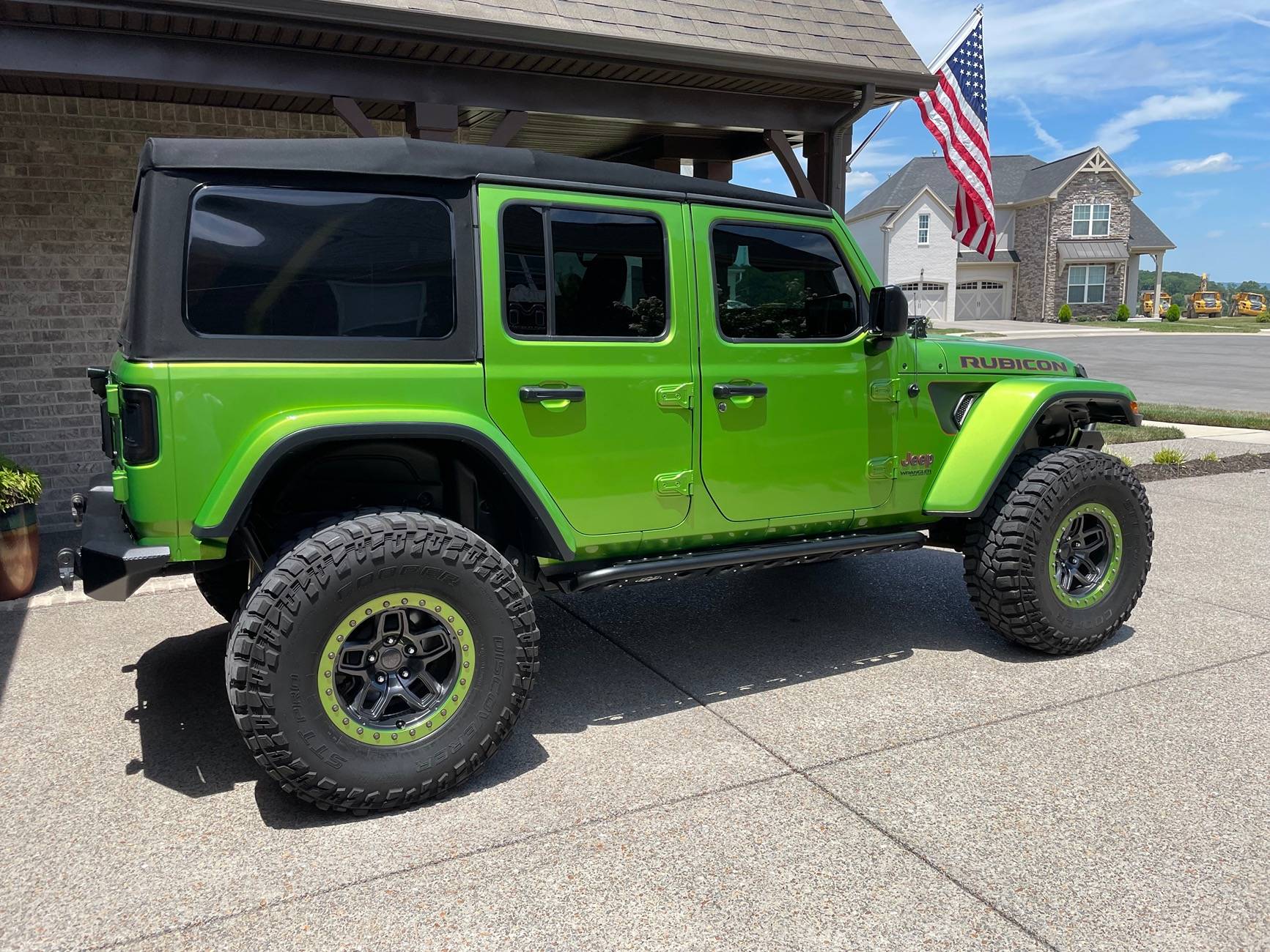 Jeep Wrangler JL Installed LOD signature sliders IMG_3661
