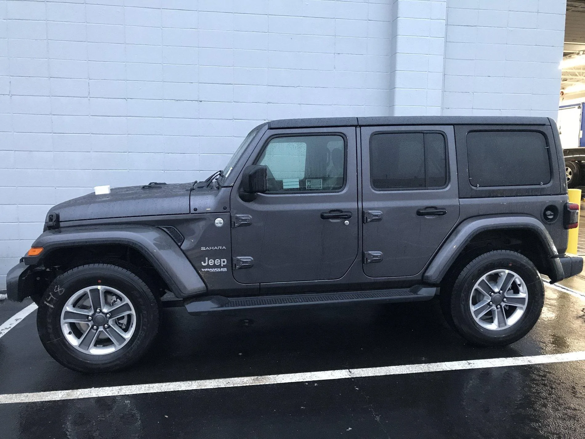 Jeep Wrangler JL Confirmed JL Dealership Arrivals IMG_1127