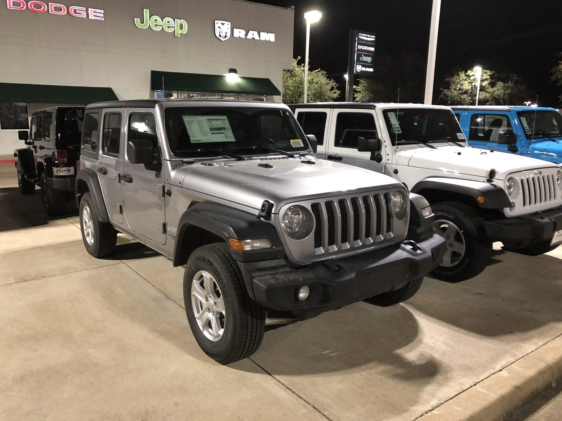 Jeep Wrangler JL Confirmed JL Dealership Arrivals A9EAA69E-FE17-4105-B410-2DF76A104E76