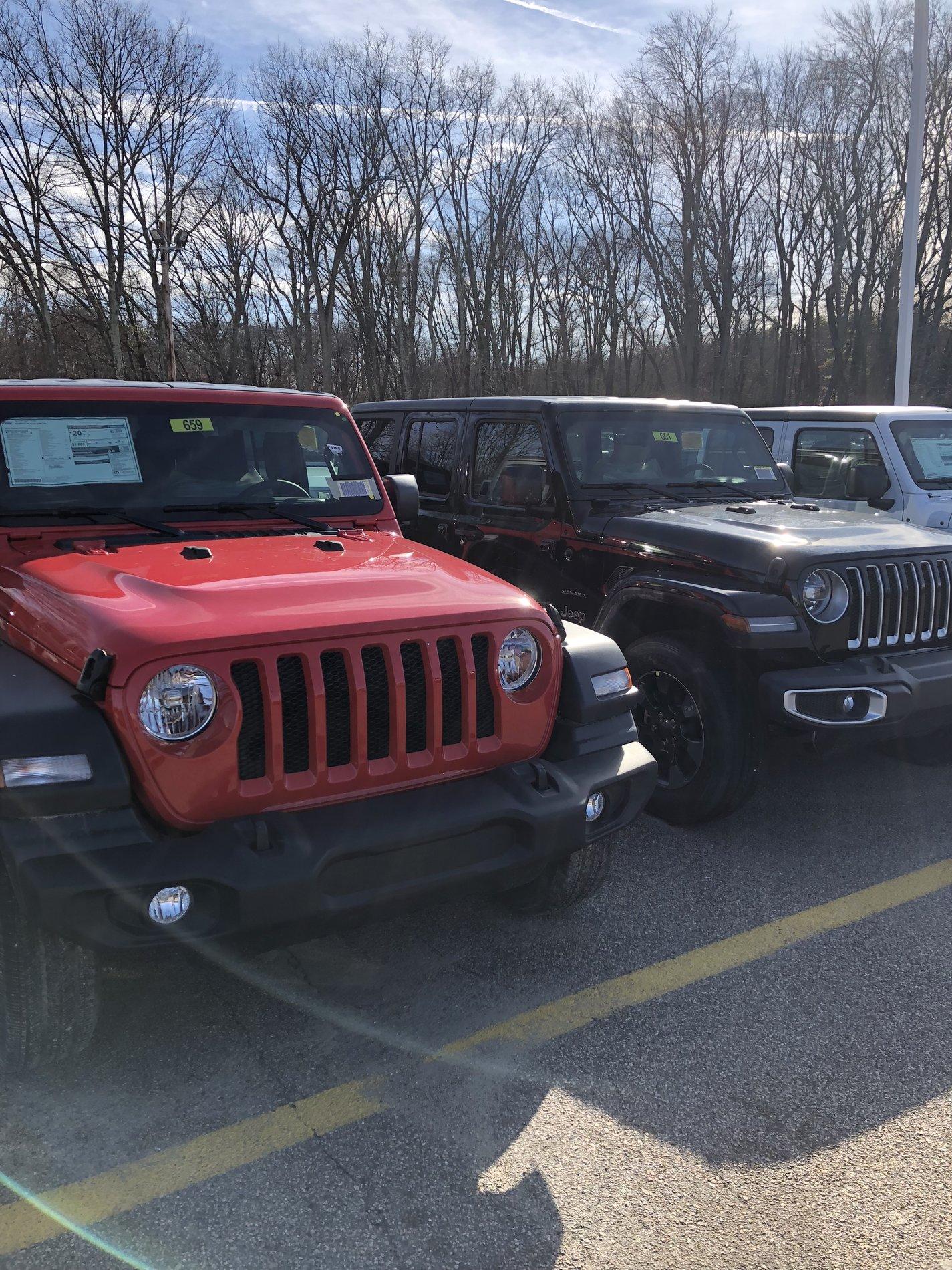 Jeep Wrangler JL Confirmed JL Dealership Arrivals A702FB15-AAEE-4226-BD93-212180354872